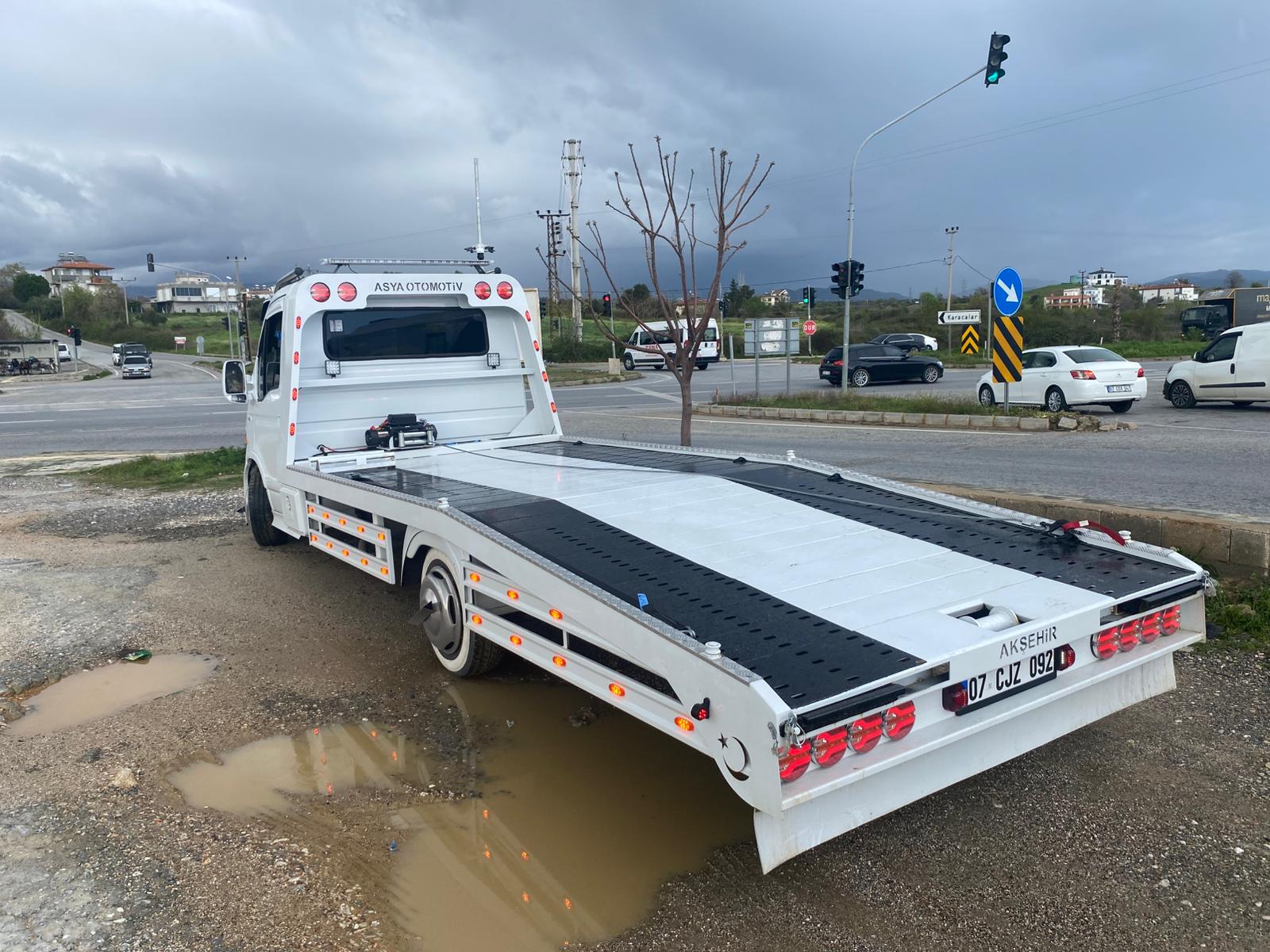 Deveci Oto Çekici ve Yol Yardım